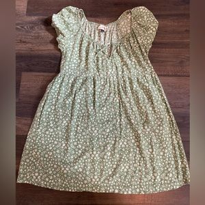 From Universal Thread, Size(XS), Dark Green